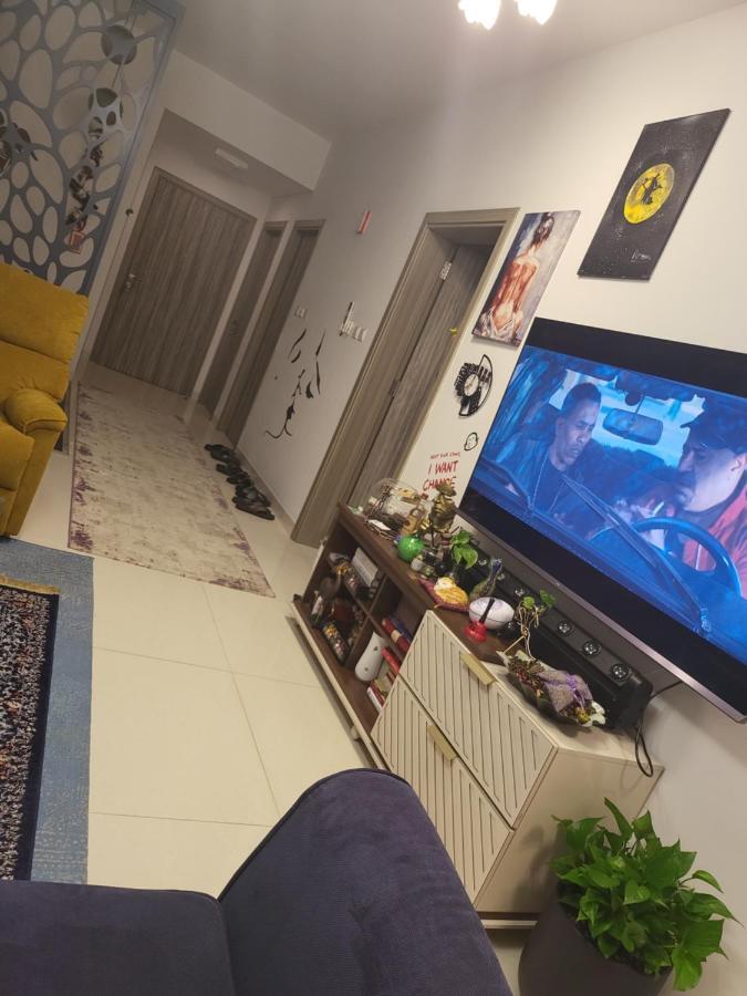 شقة البهجة *